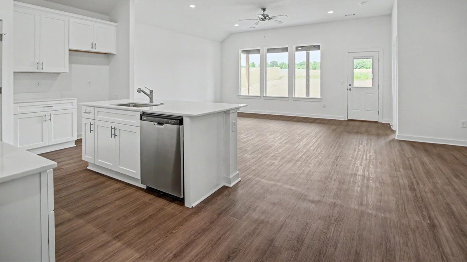 Kitchen dining area