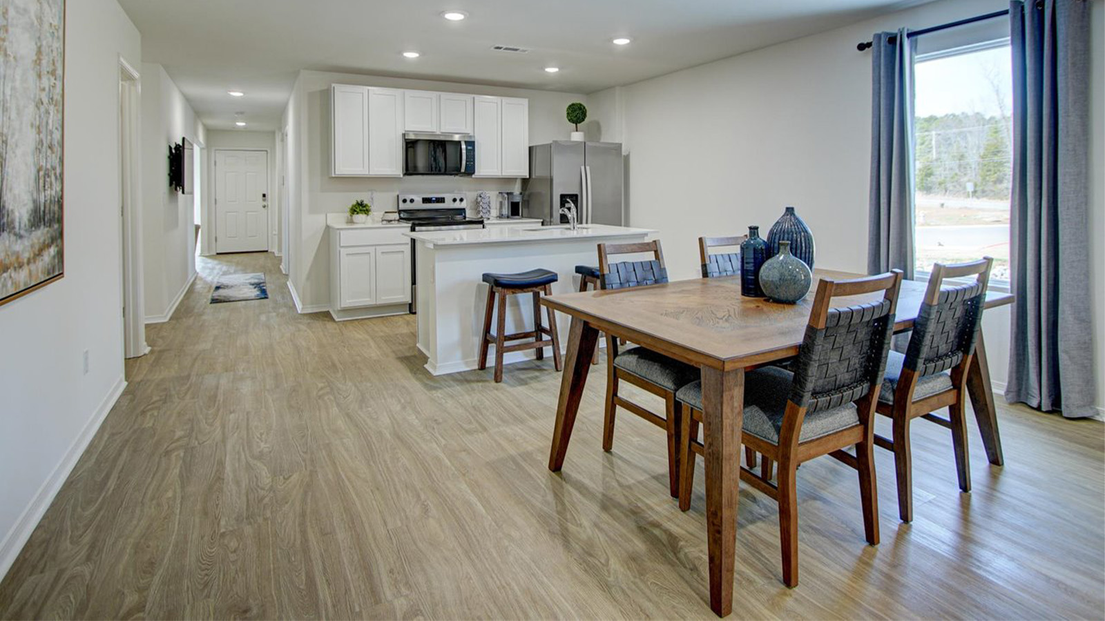Kitchen dining area