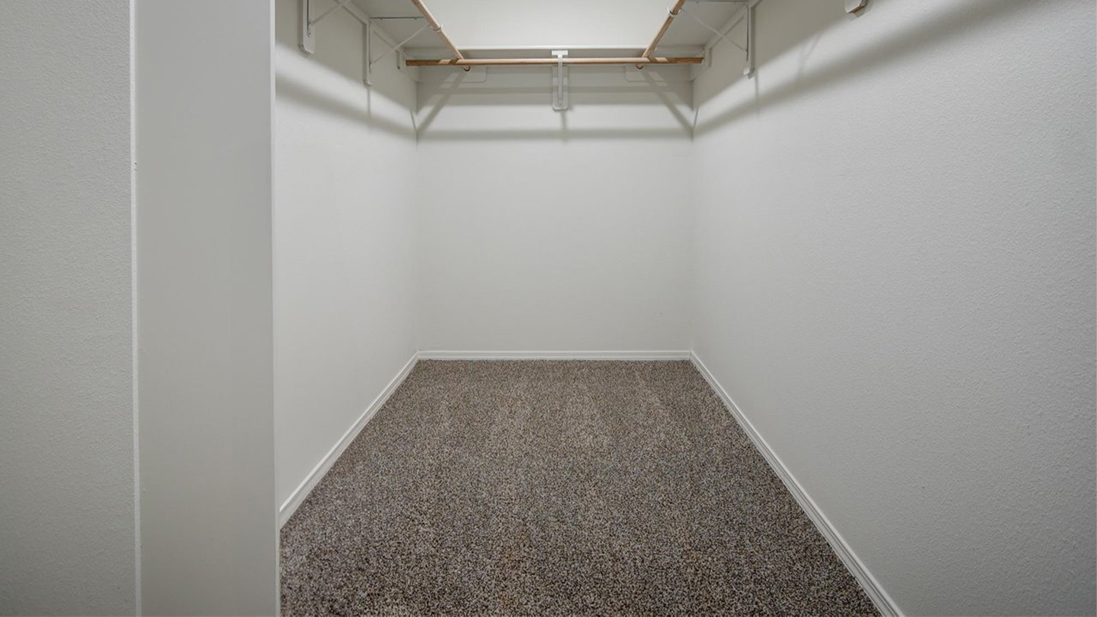 Walk in closet