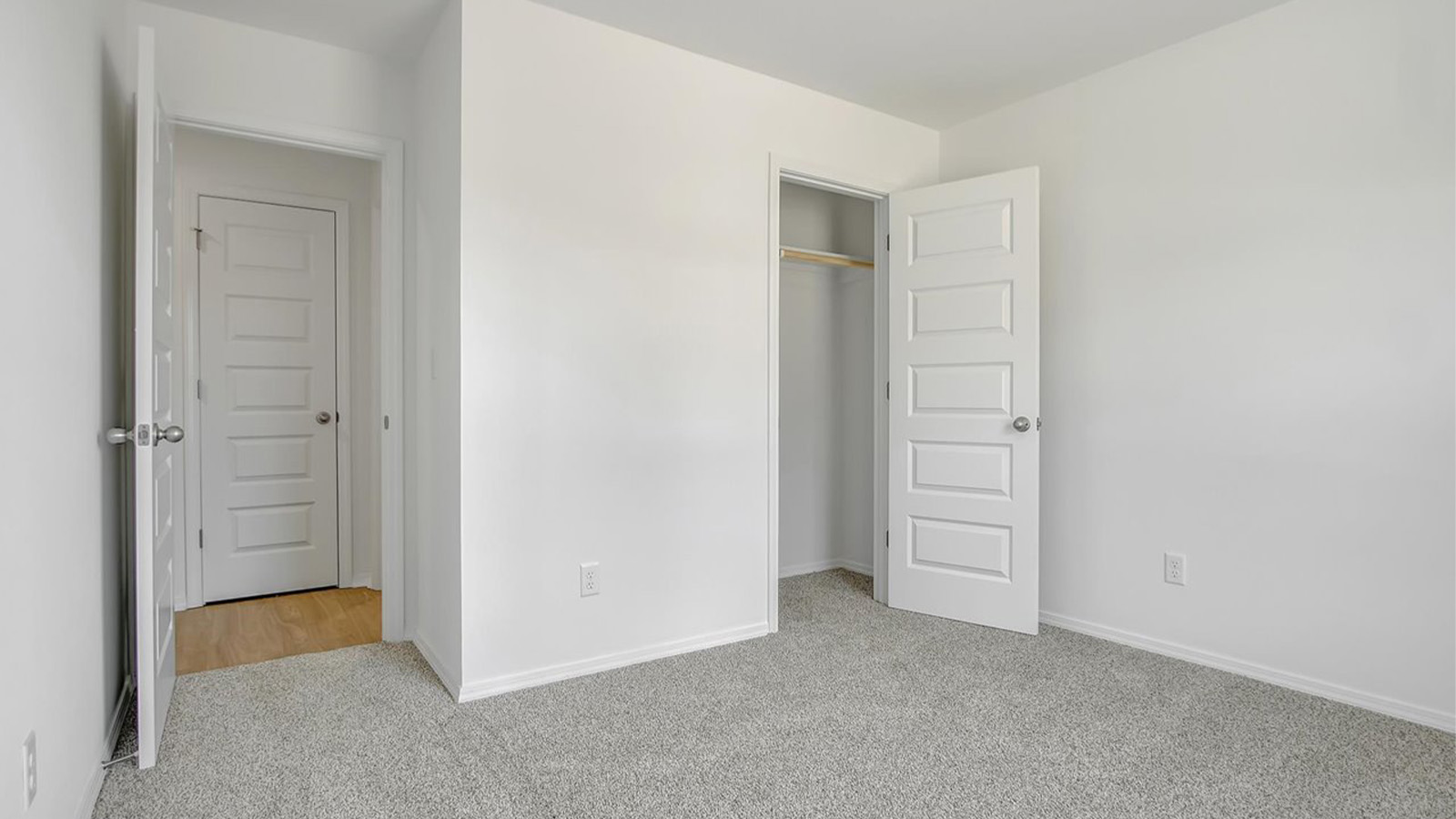 Guest bedroom