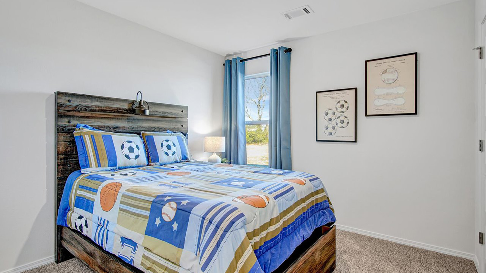 Guest bedroom