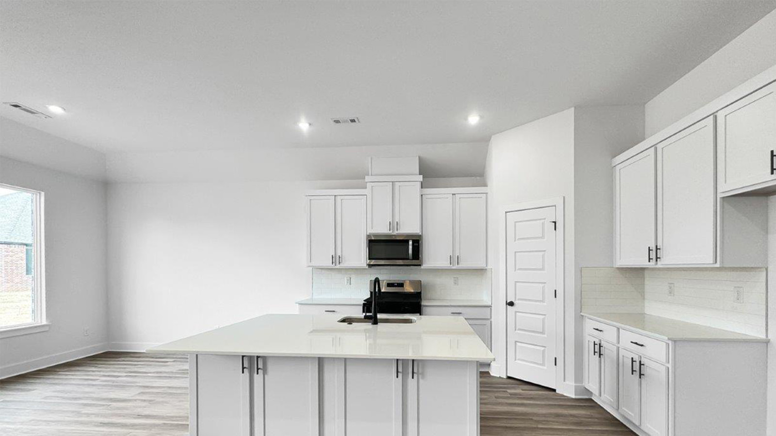 Island Kitchen Dining Living