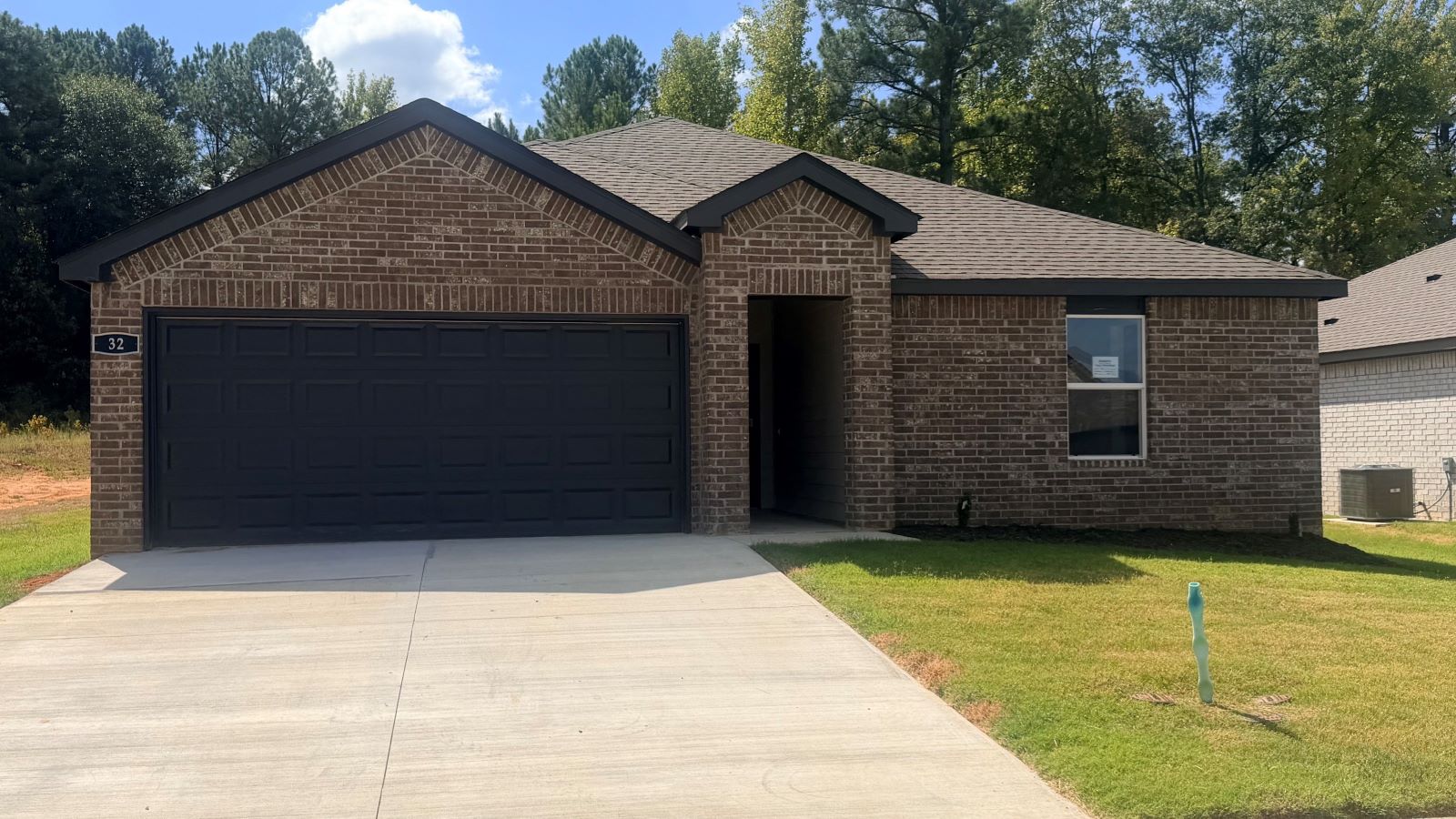 32 Wolfsbridge Loop exterior