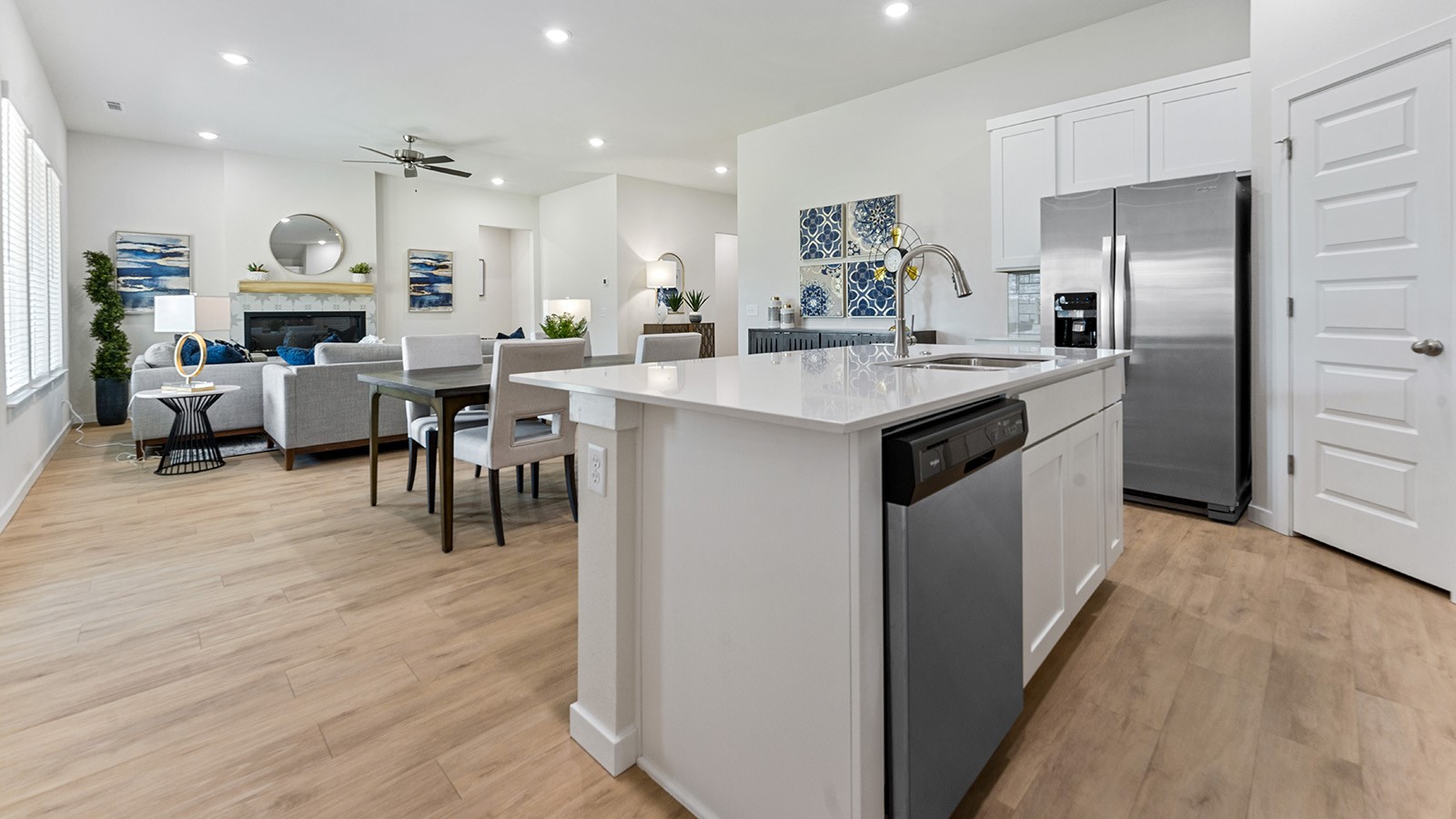 kitchen living room