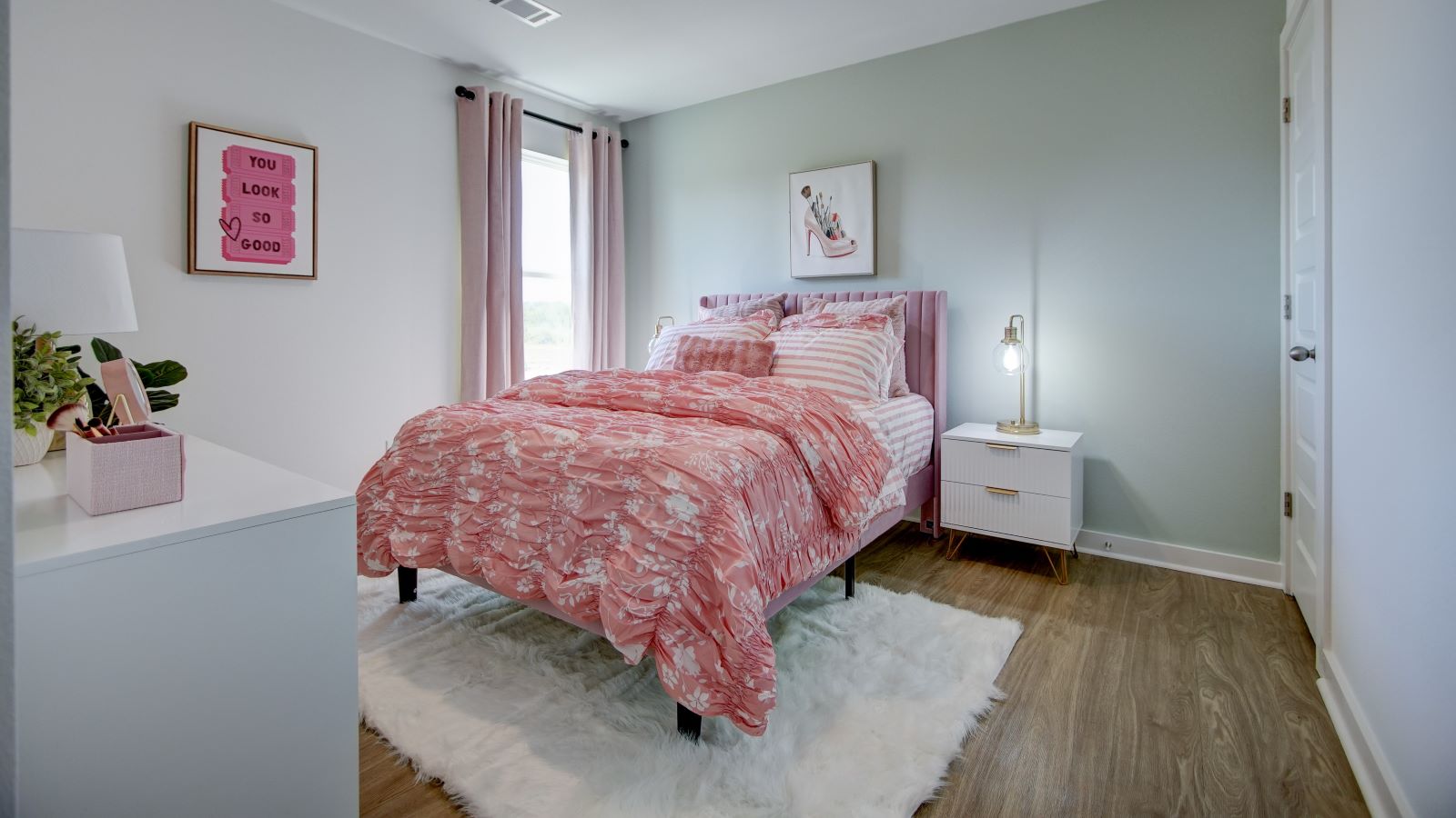 guest bedroom