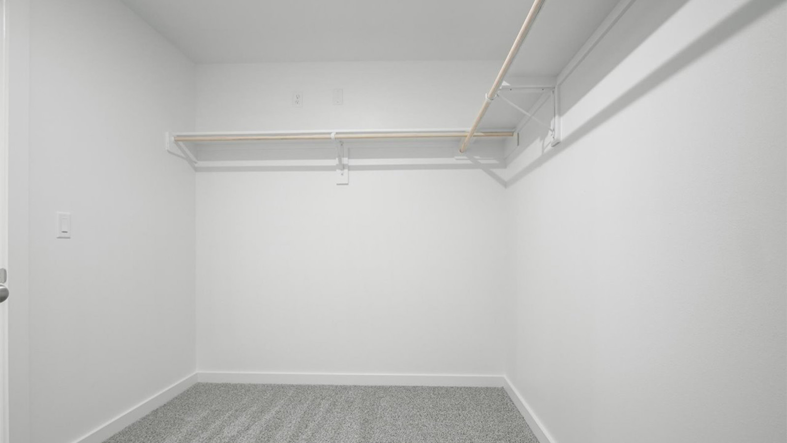 walk in closet