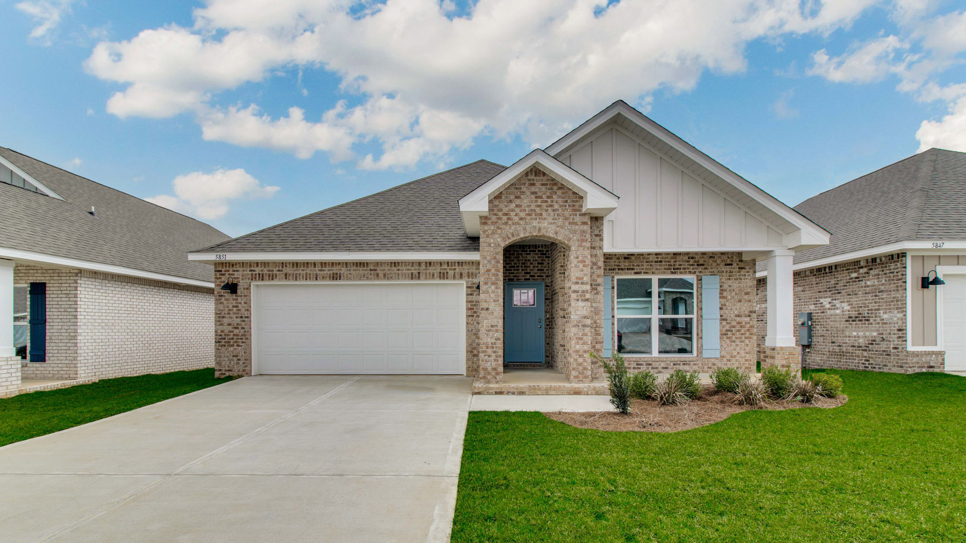 The Rhett D4 with brick exterior