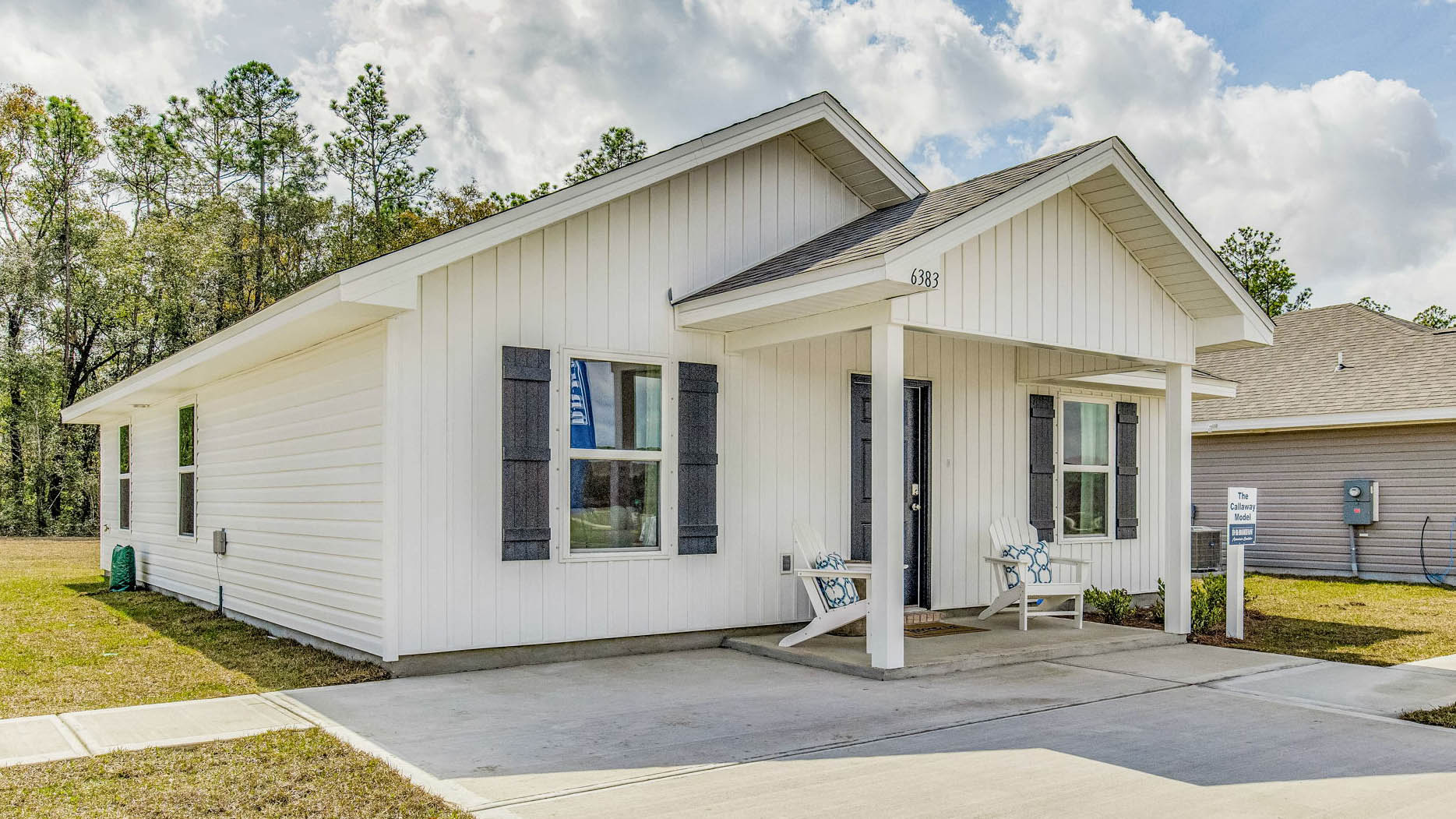 The Callaway with vinyl exterior