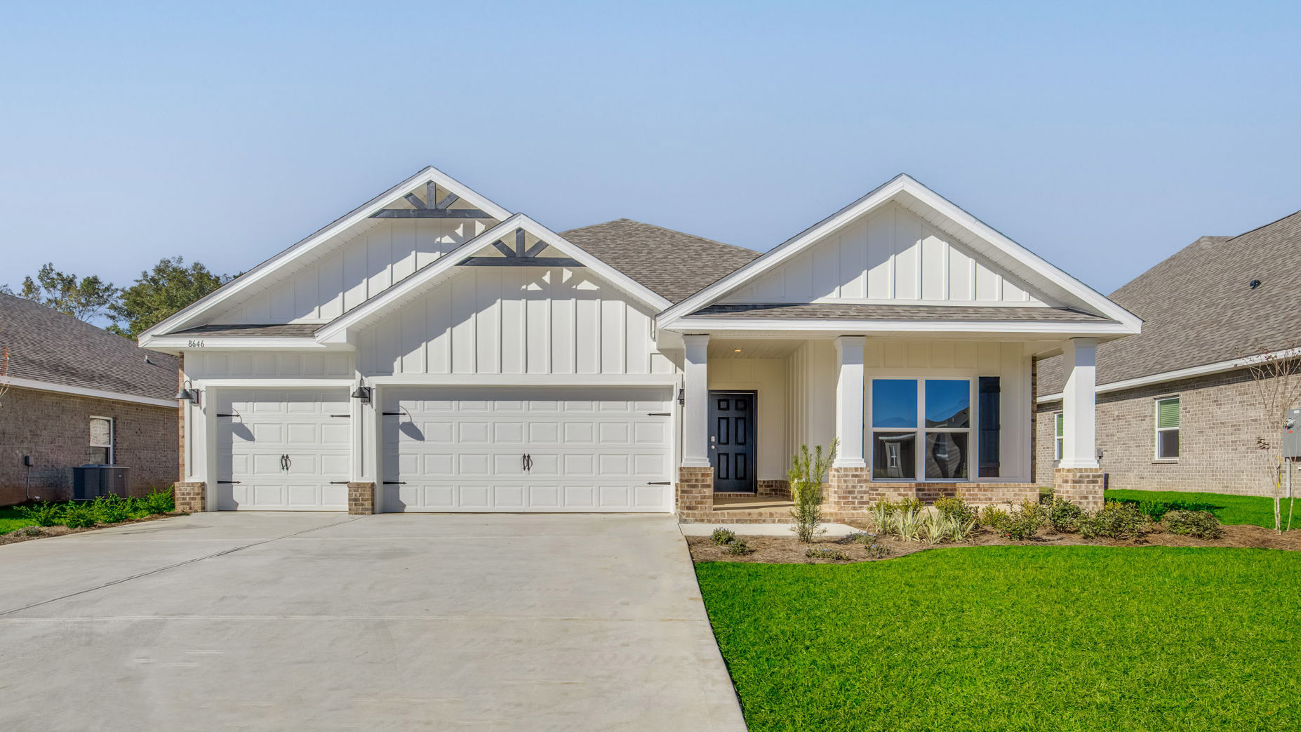 The Destin D5 with brick exterior