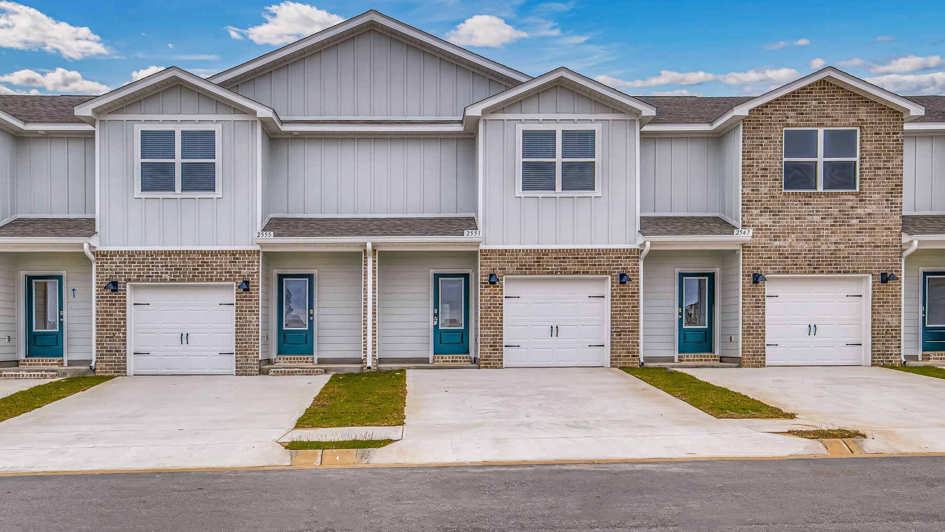 Soundview Point Palm floorplan with brick and Hardie exterior
