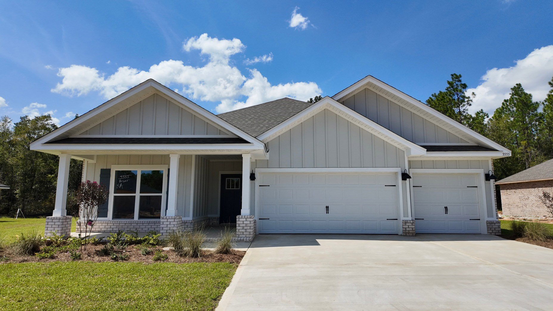 5555 Briset St exterior
