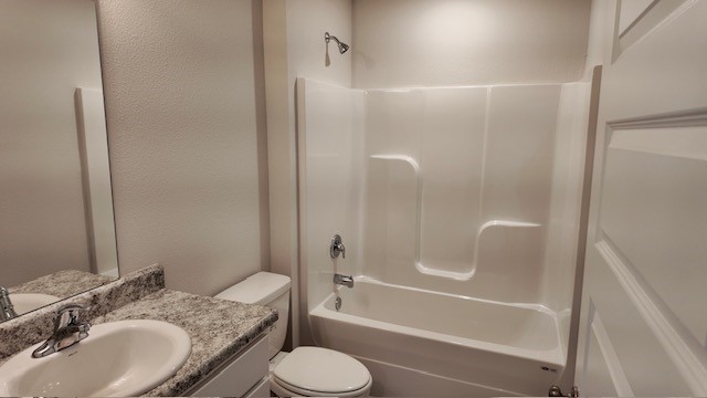 The Lakeside floorplan guest bathroom with shower and tub combo