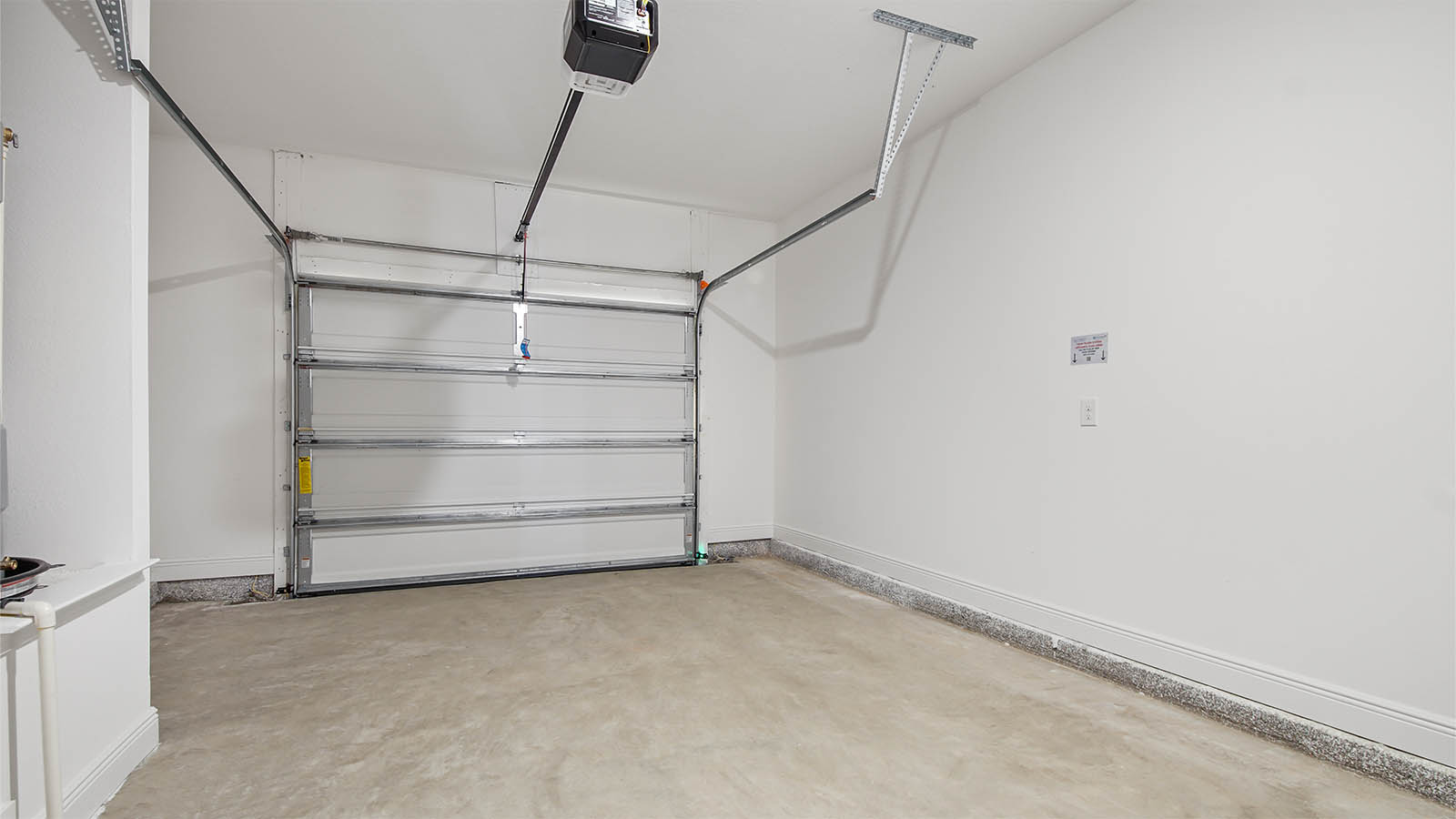 Single car garage.