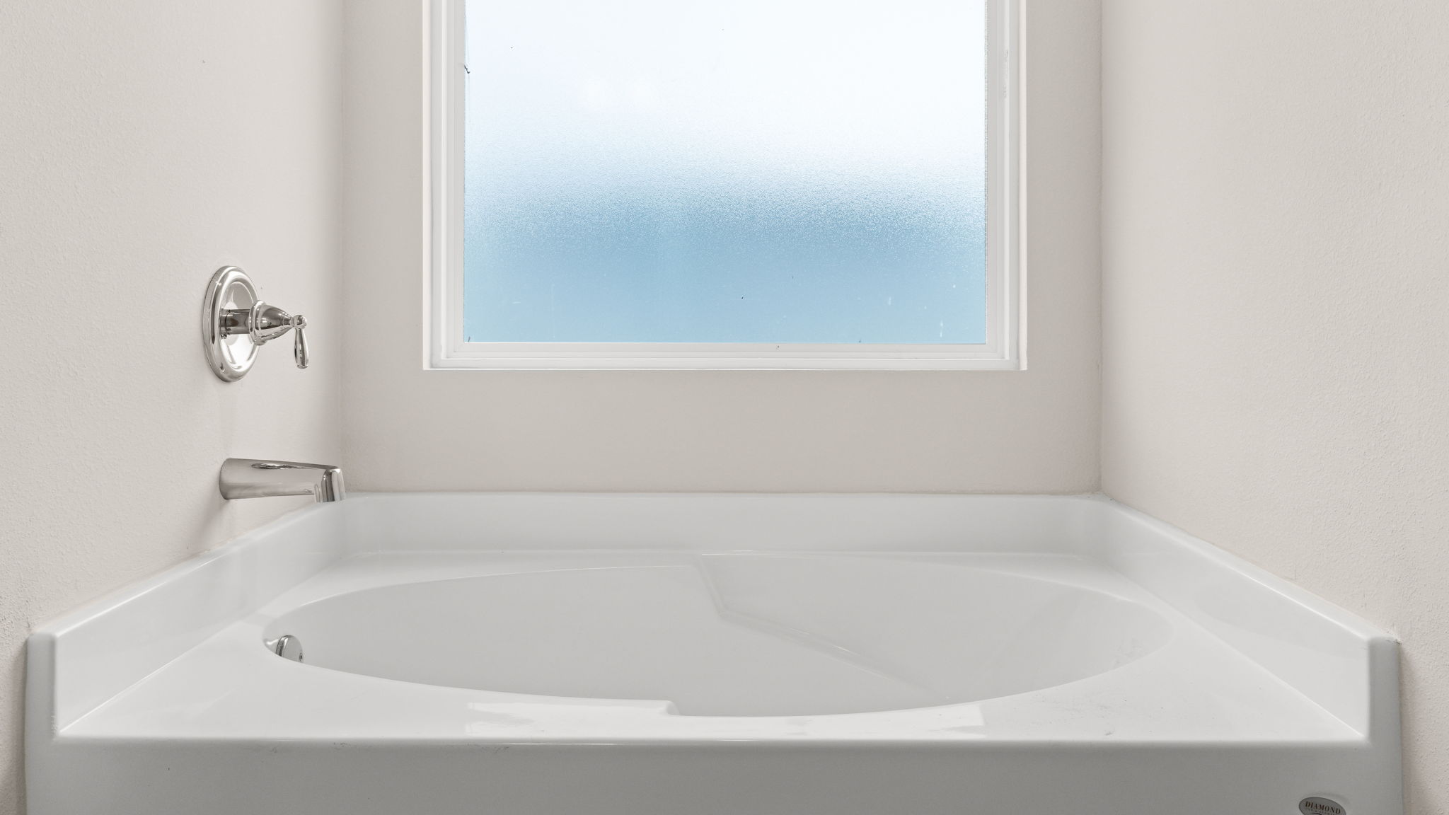Tub with opaque window.