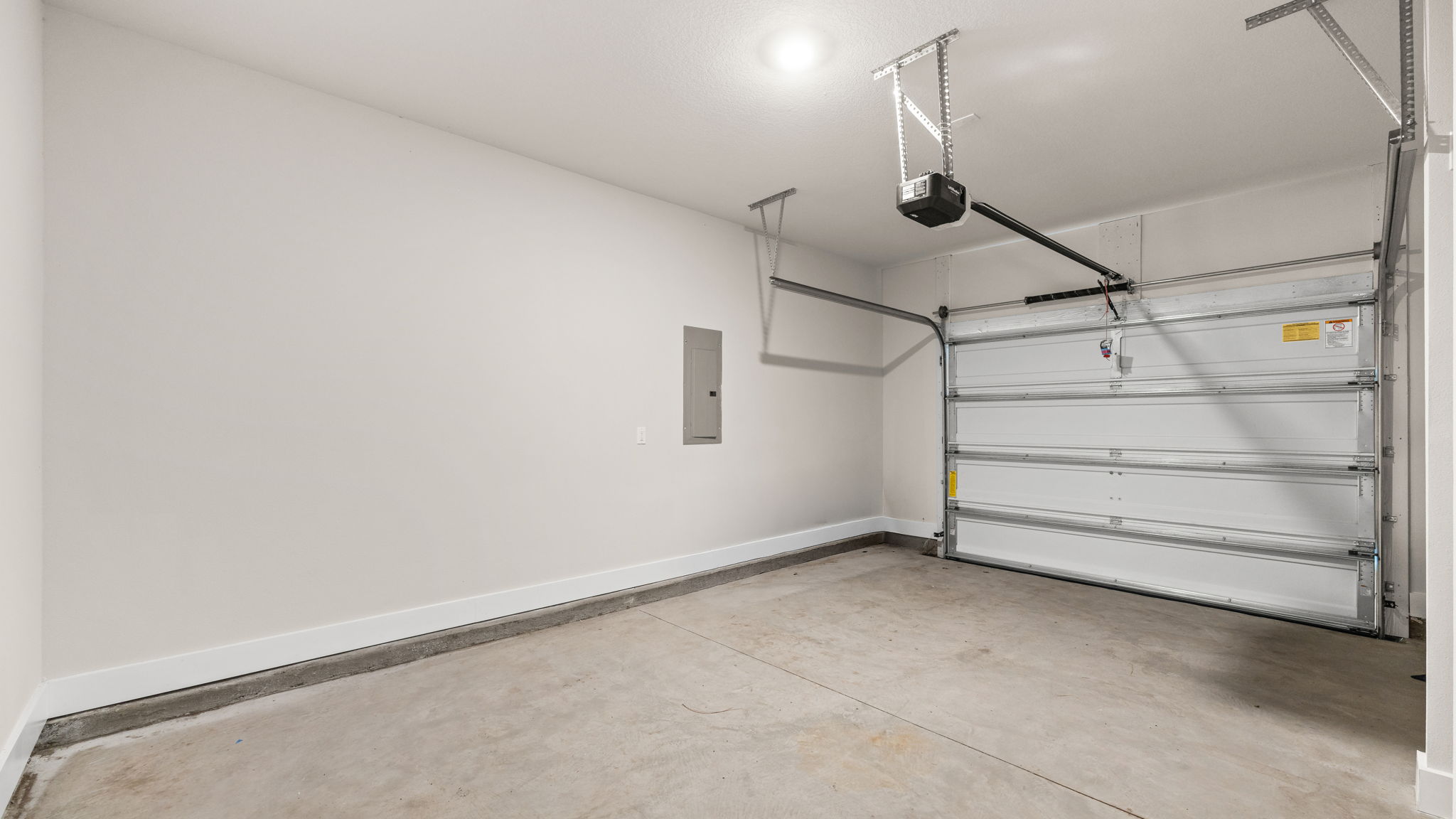 Single car garage.