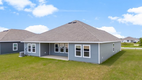 Victoria floor plan rear of home with covered rear patio.