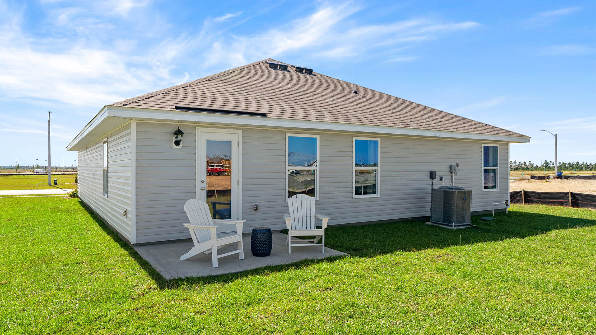 Lismore floor plan rear of home with back patio.