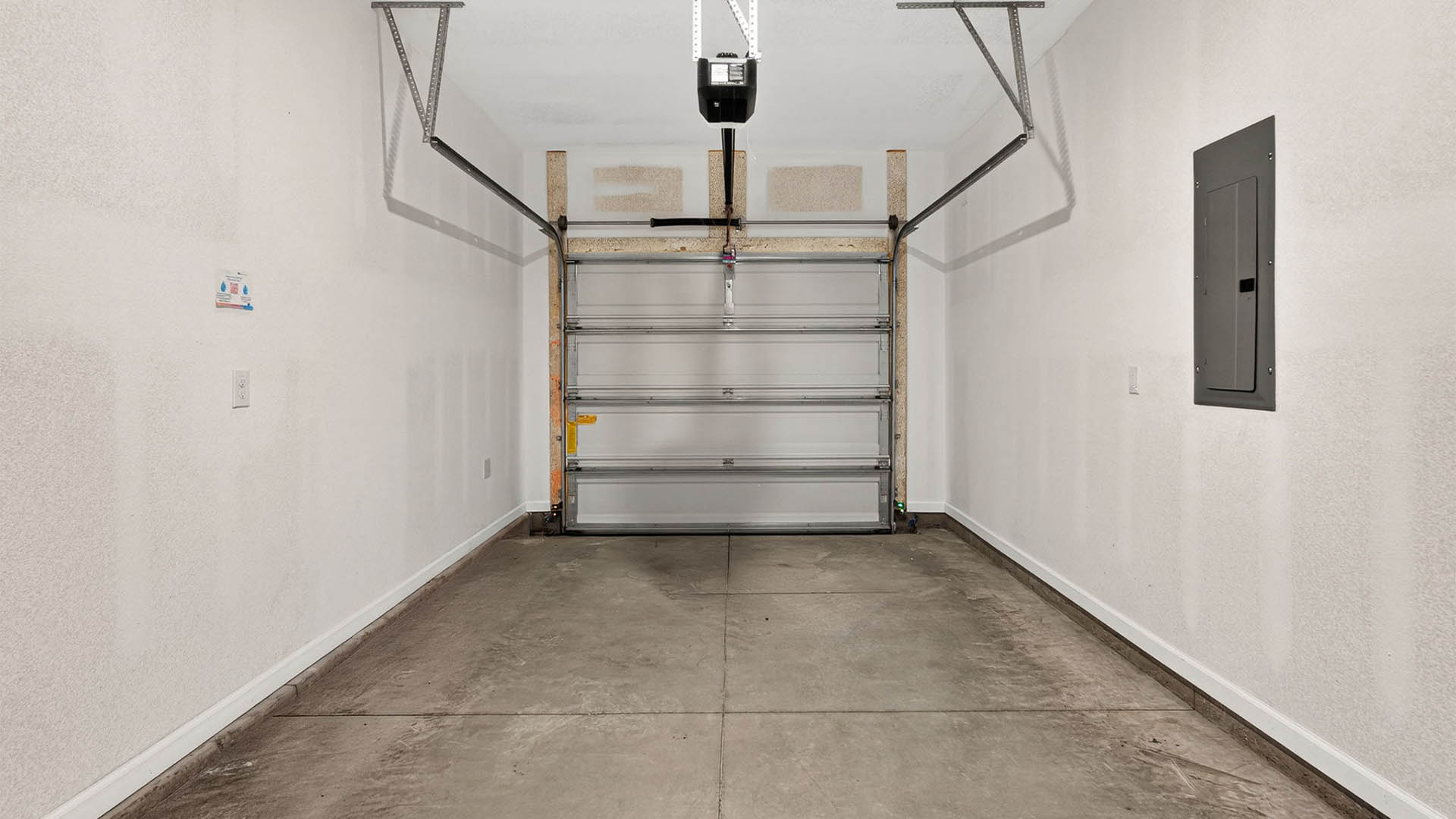 Single car garage.