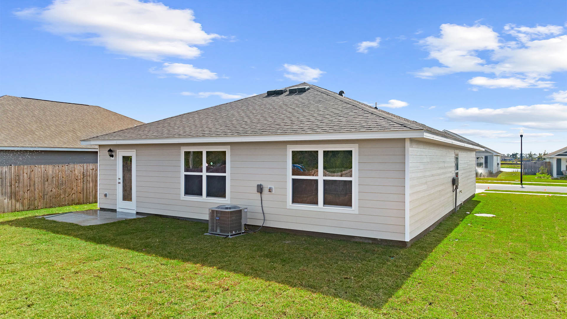 Freeport floor plan at Hodges Bayou Plantation.