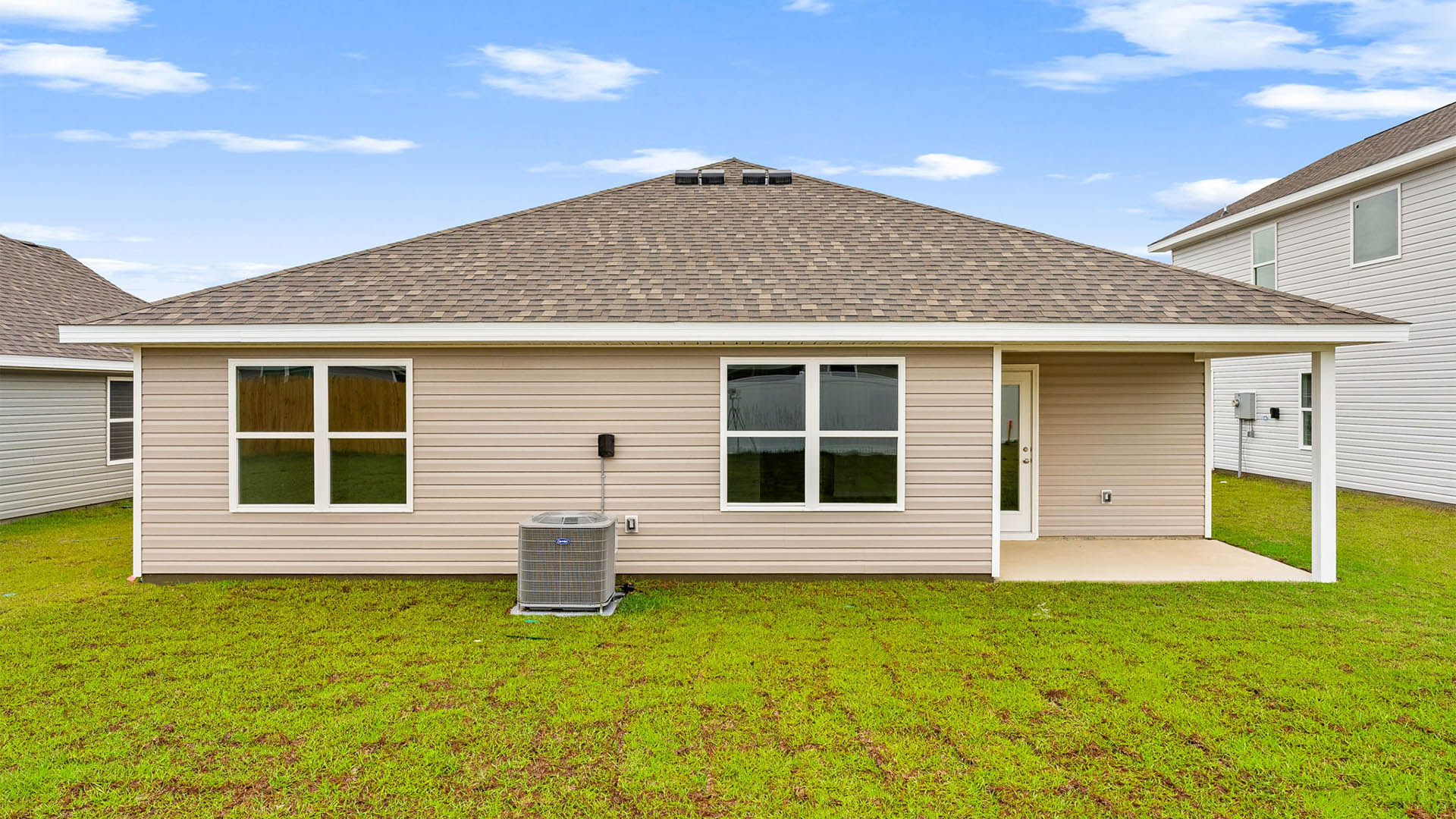 Cali floor plan at Park Place rear of home with covered rear patio.
