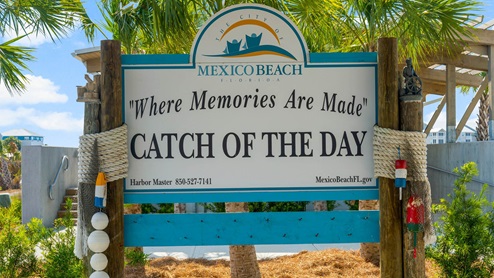 Mexico Beach welcome sign.
