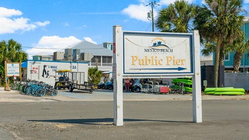Public Pier sign at Mexico Beach