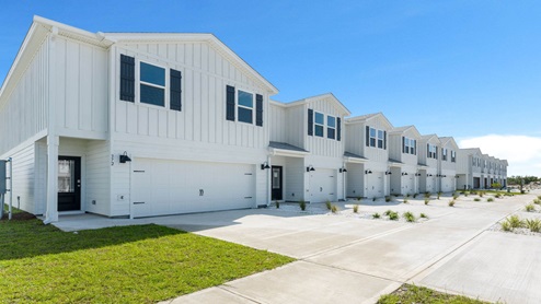 Salt creek townhomes exterior photos.