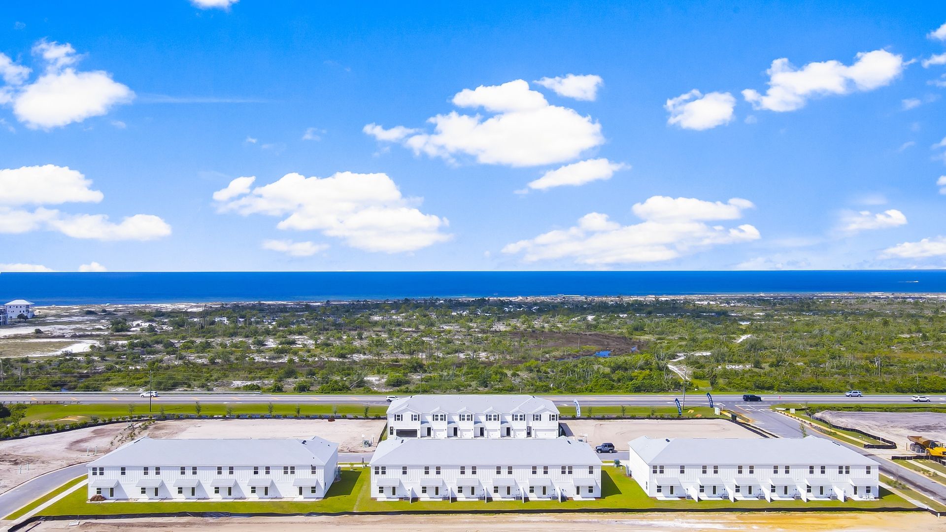 Aerial view of Salt Creek Townhomes.