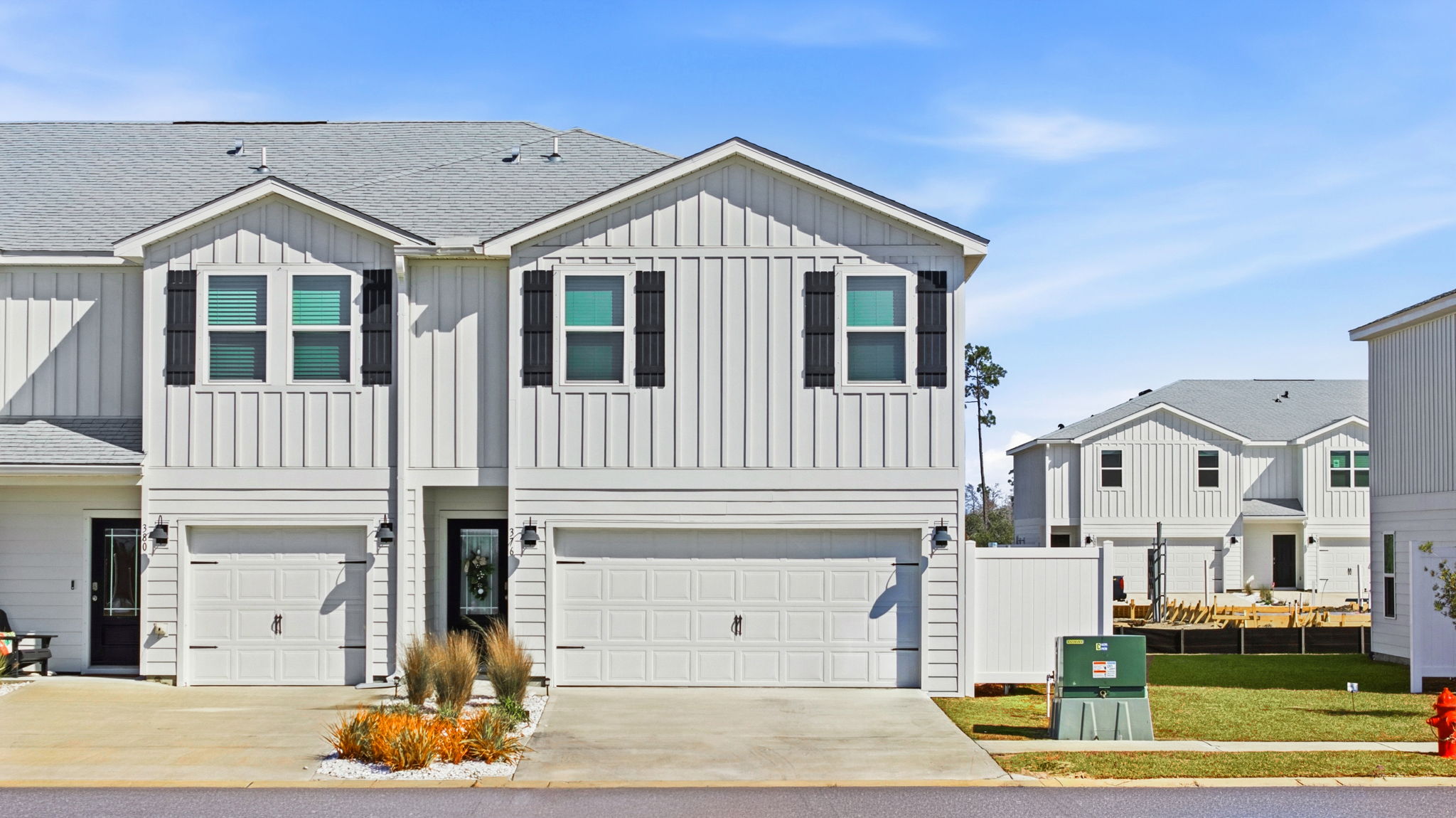 Salt creek townhomes exterior photos.