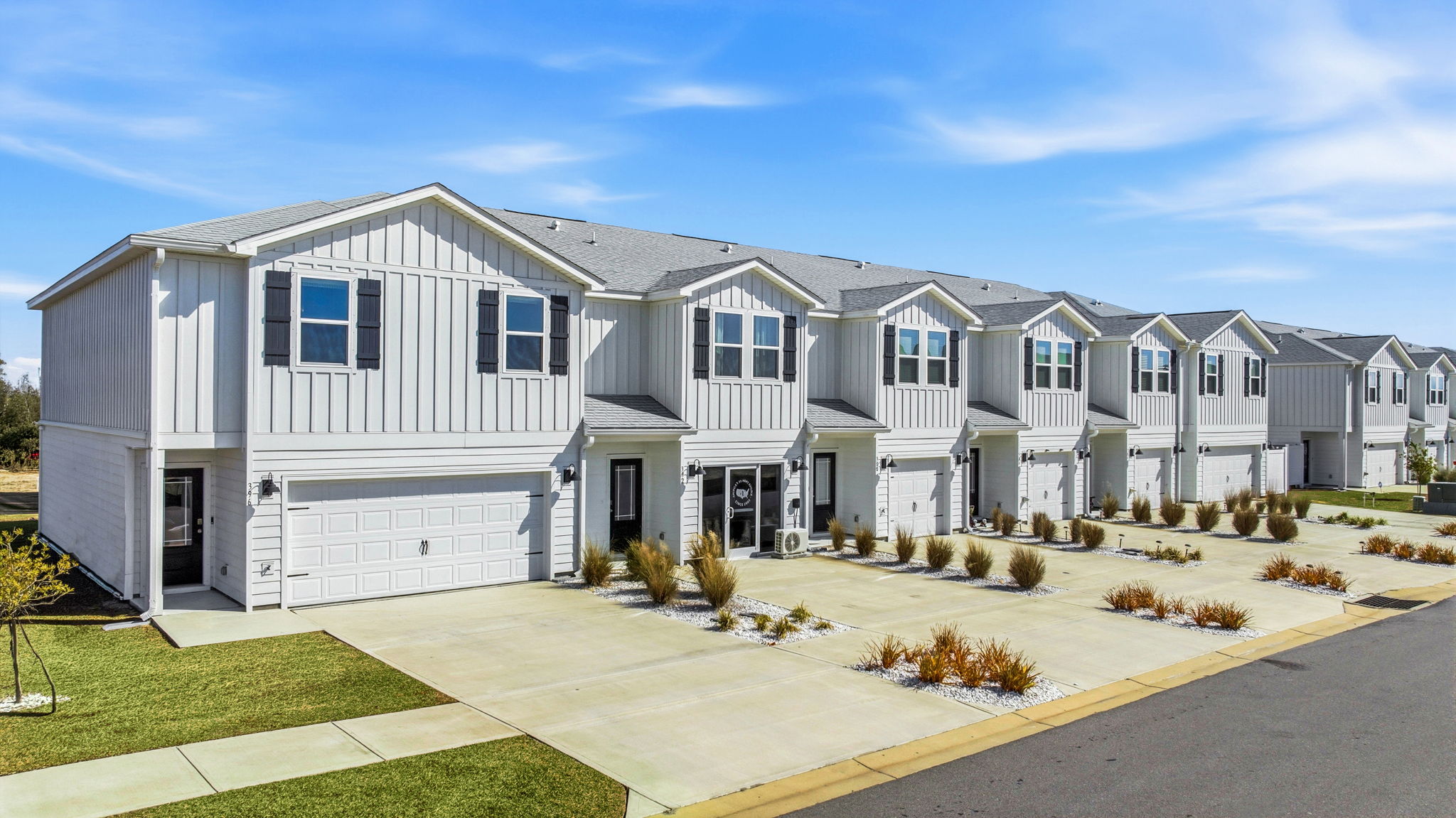 Salt creek townhomes exterior photos.