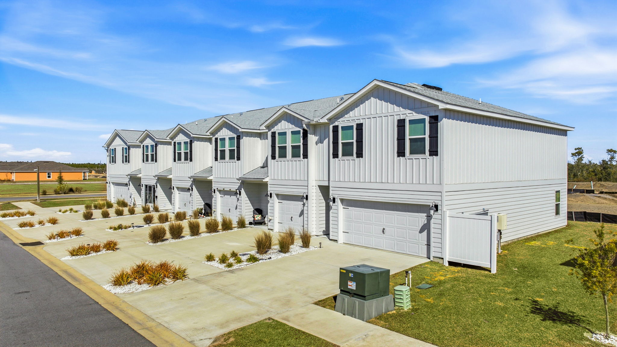 Salt creek townhomes exterior photos.