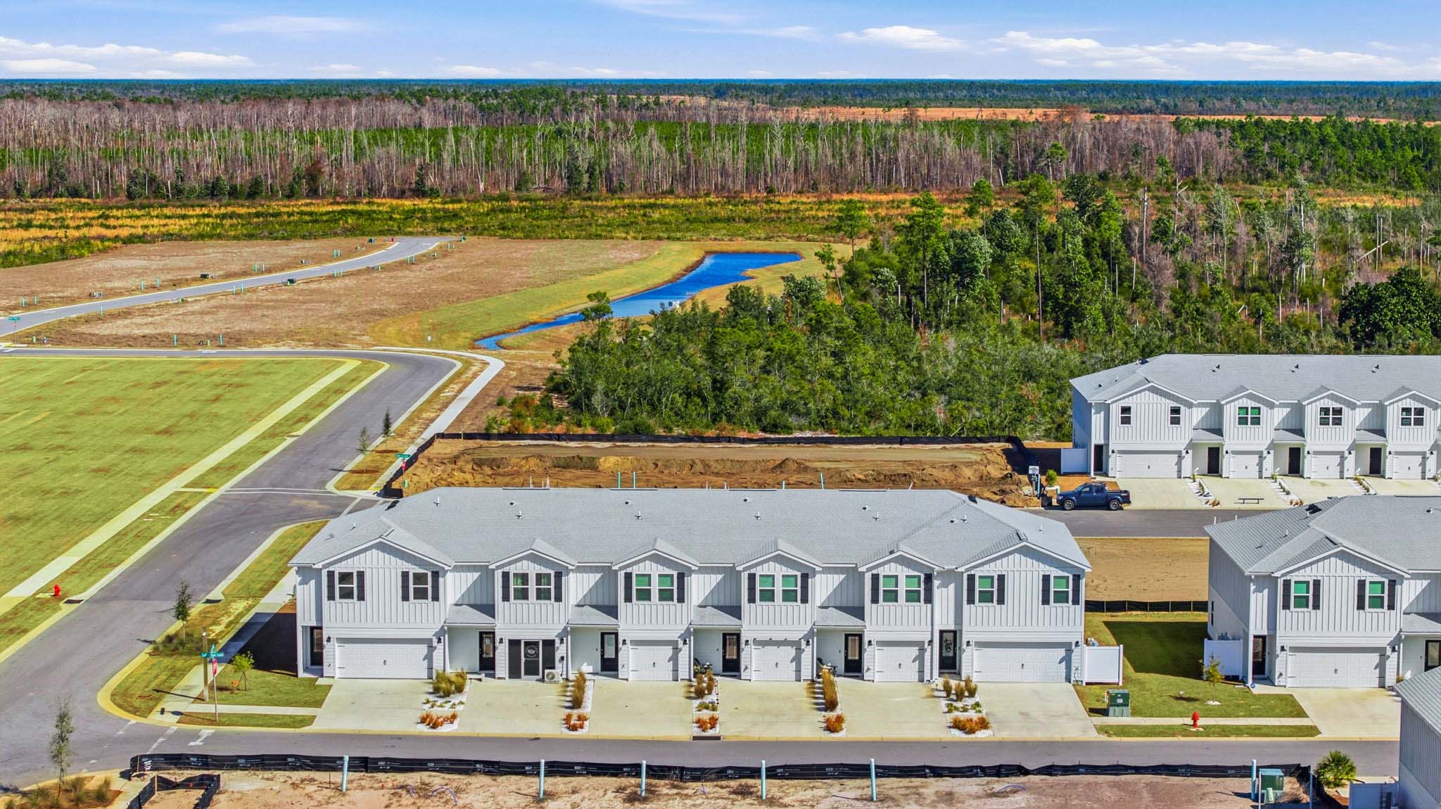 Aerial view of Salt Creek Townhomes.