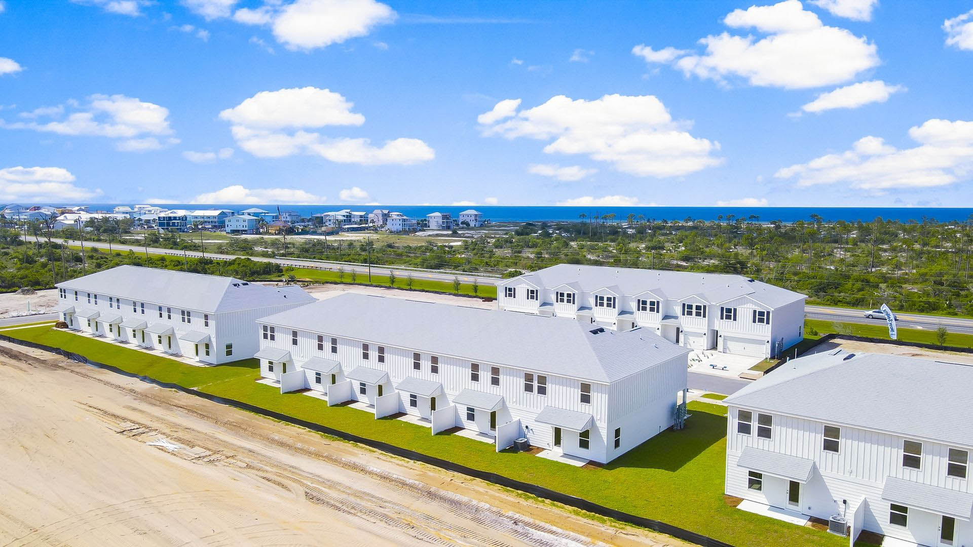 Aerial view of Salt Creek Townhomes.