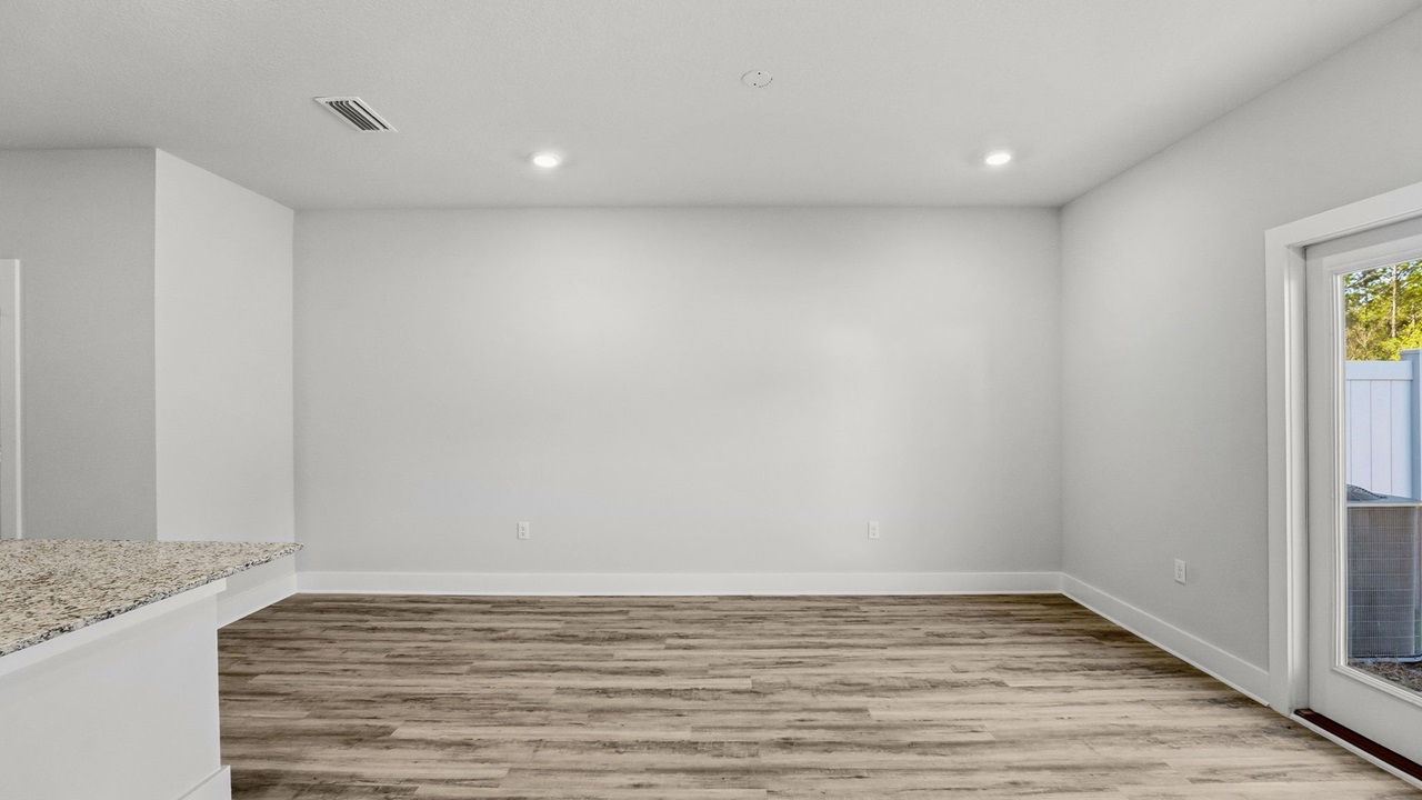 46 web or mls 320 chateau ln 041