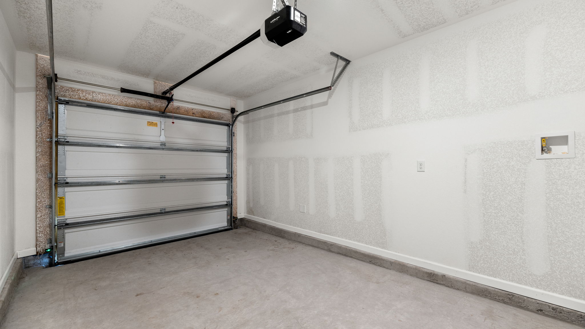 Single car garage.