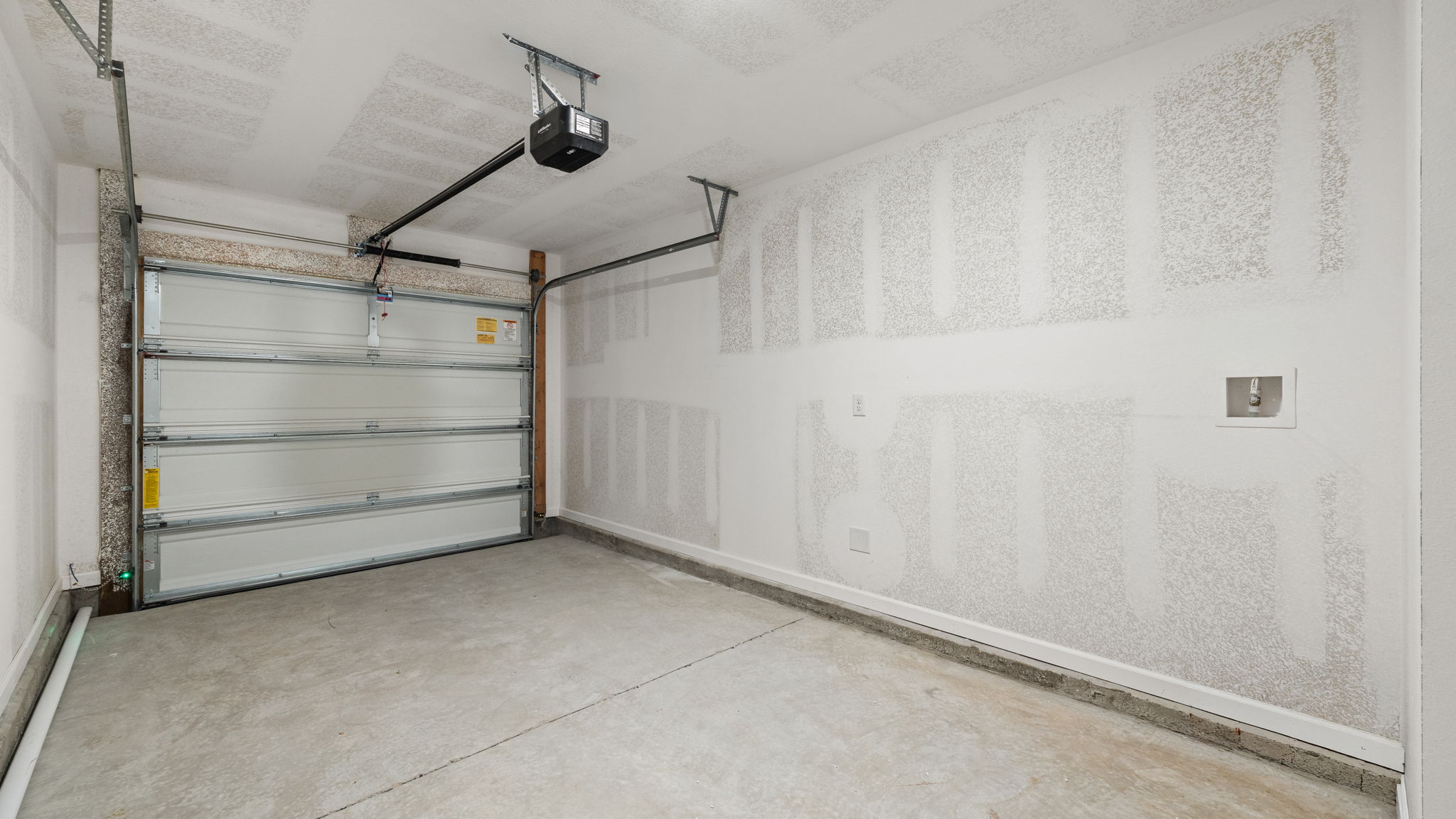 Single car garage.
