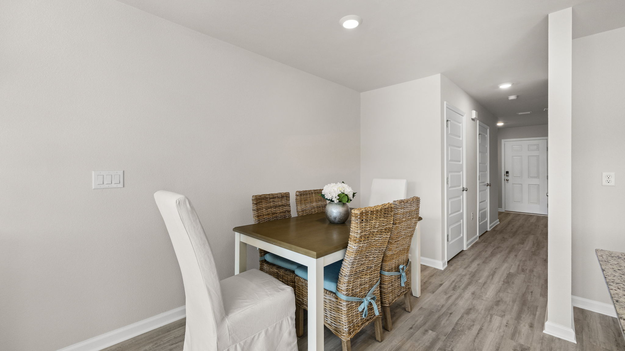 Dining area next to kitchen.