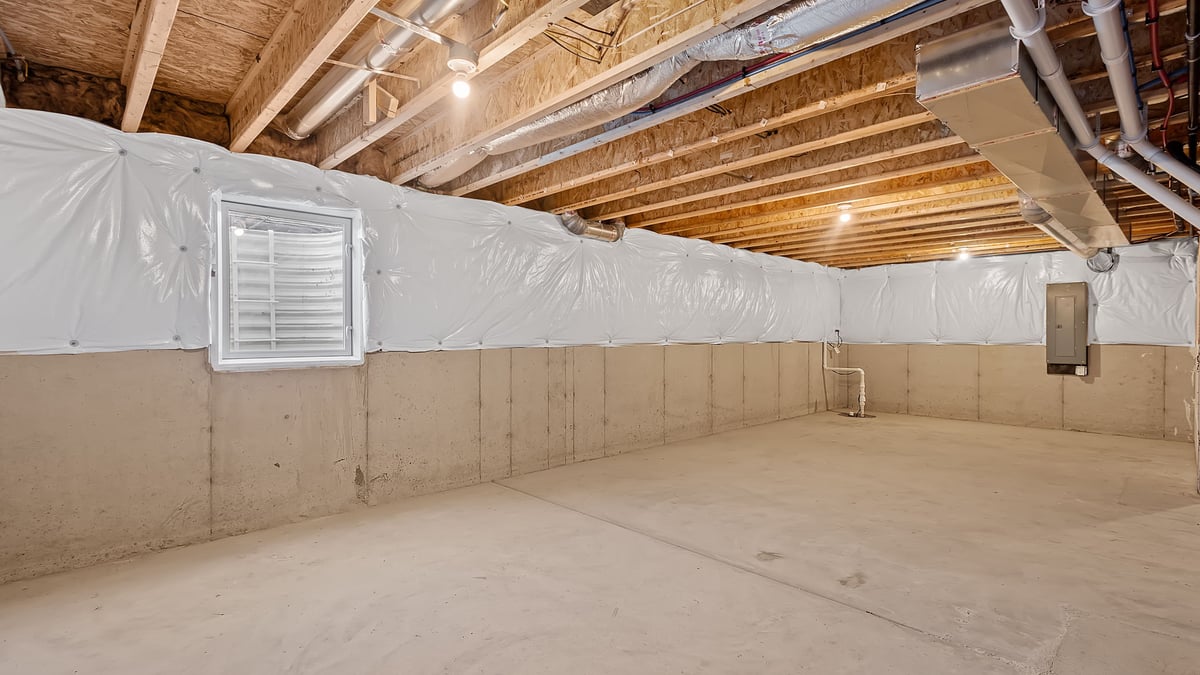 Basement with great space.