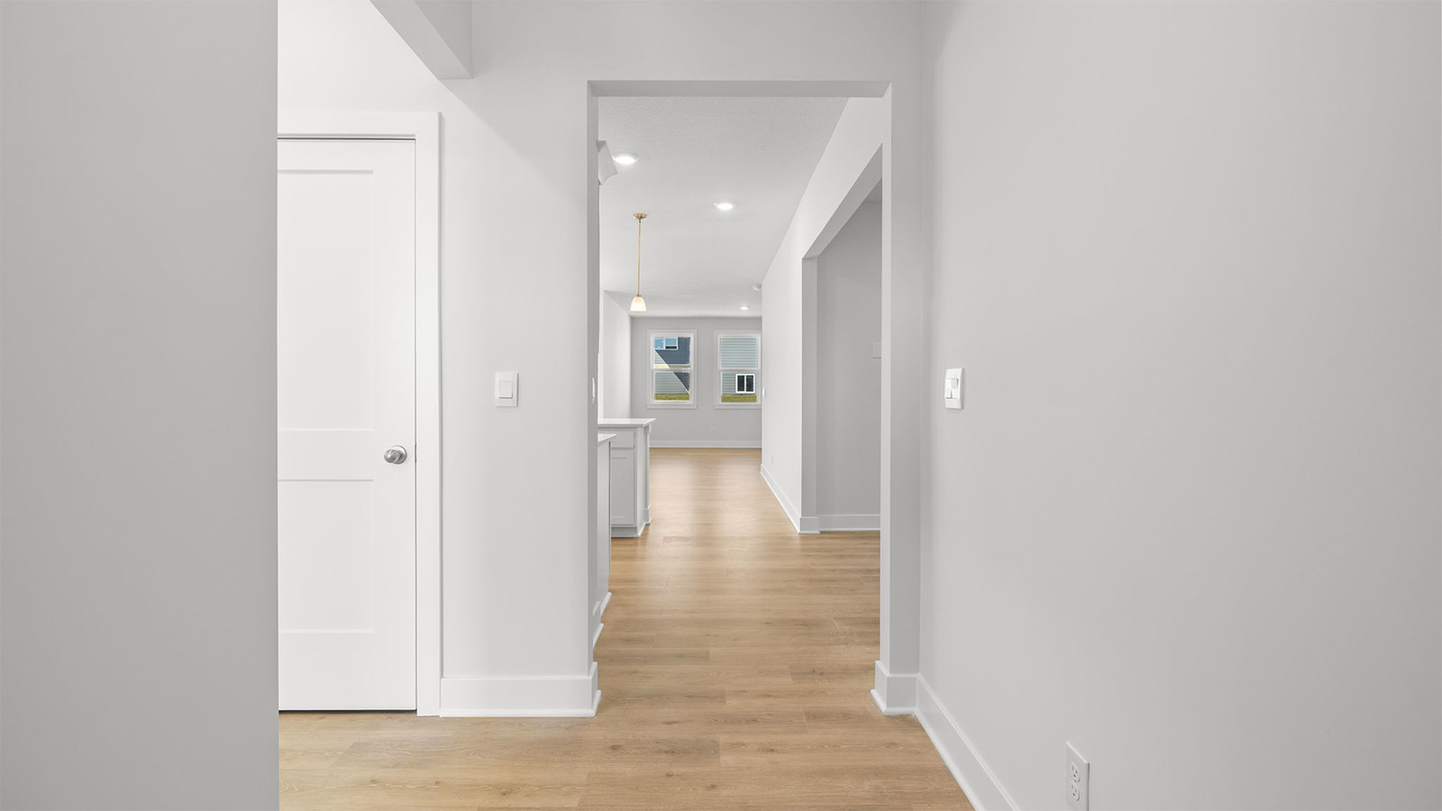 Welcoming foyer with view of front door