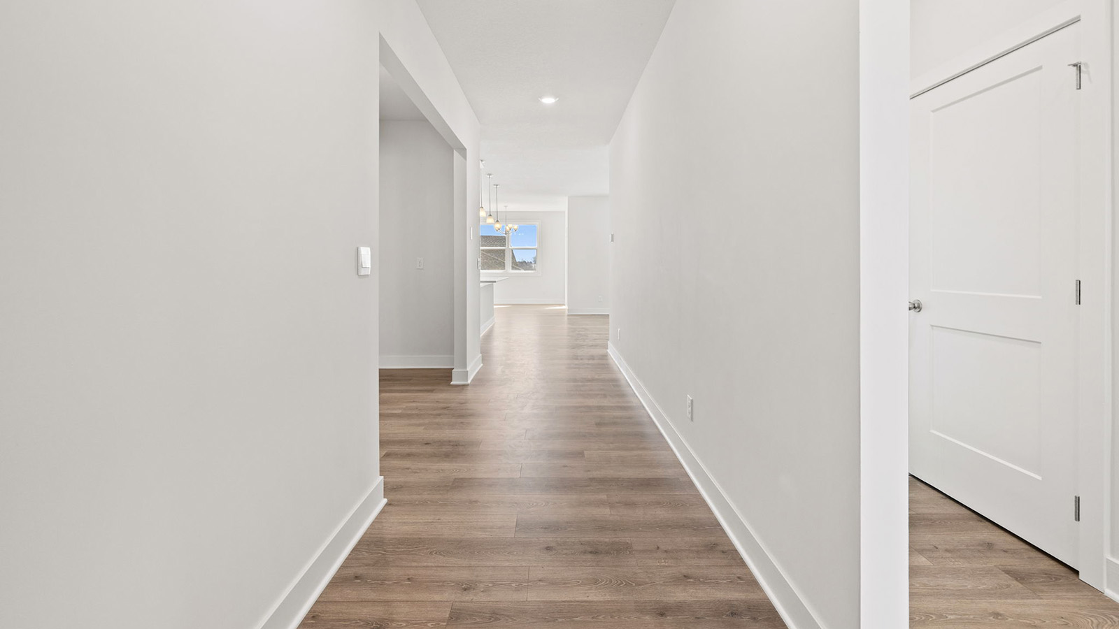 Welcoming foyer with view of front door