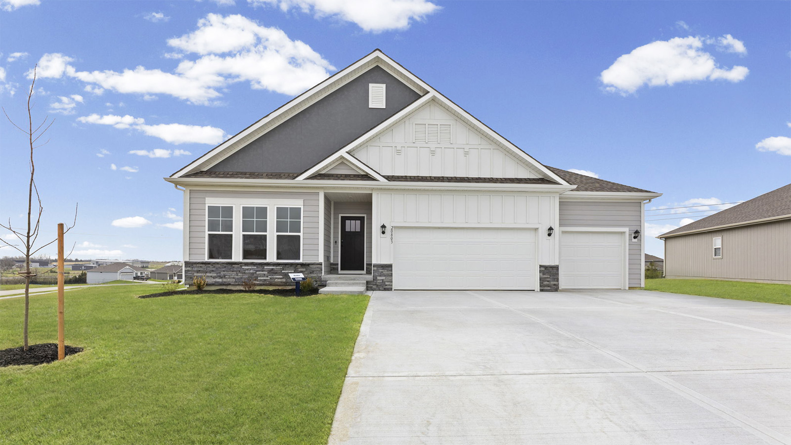 Azalea Front Exterior