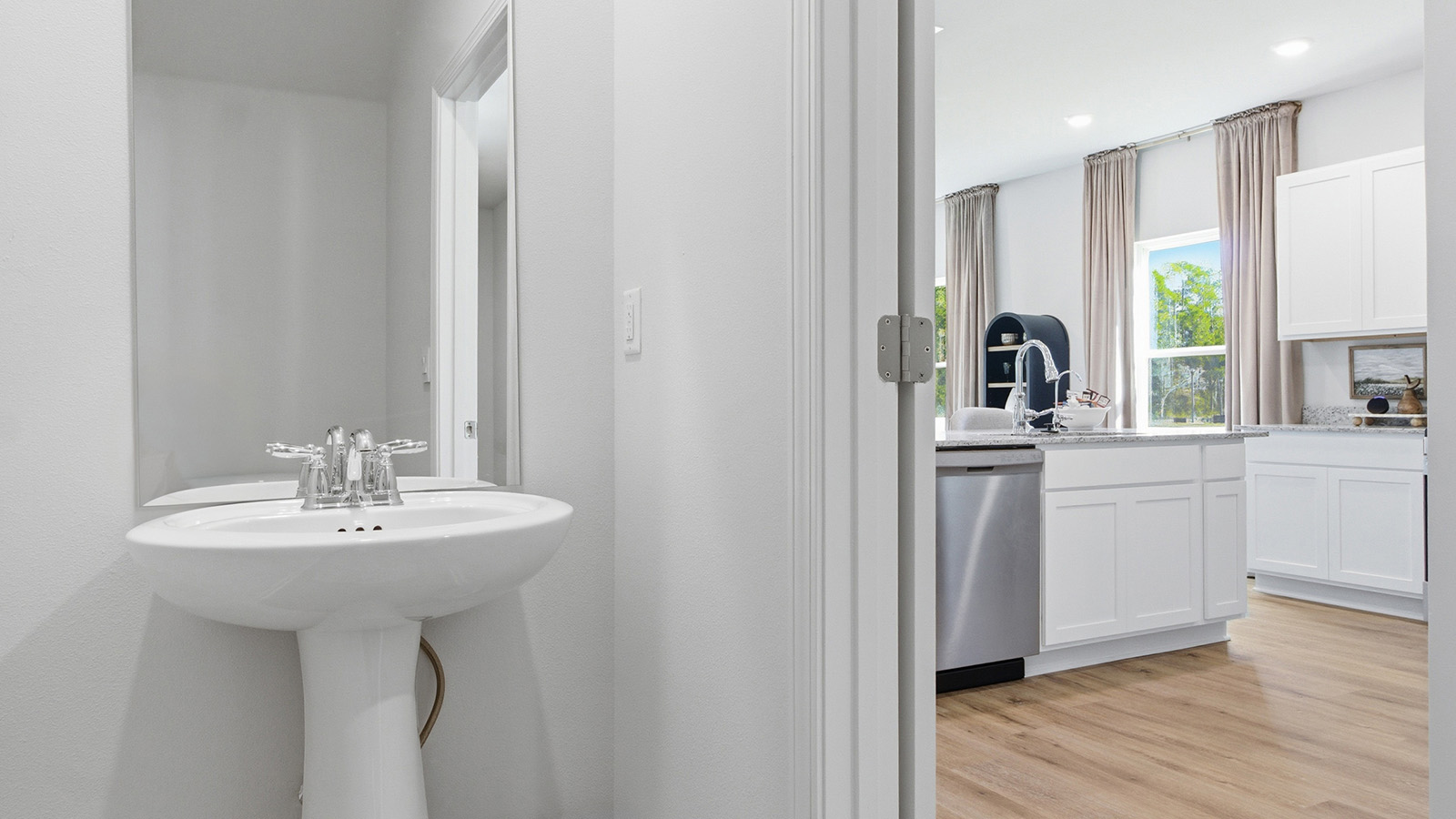 a modern and spacious 3-bedroom 2 ½-bathroom townhome
