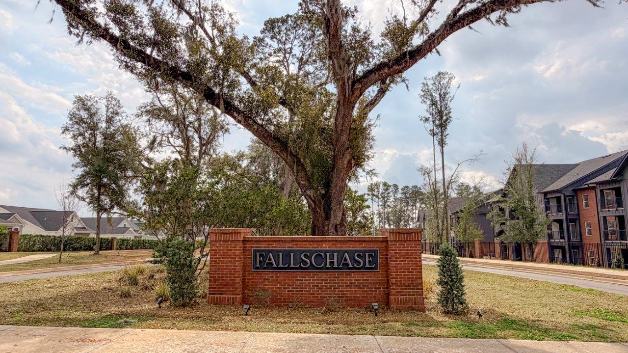 Fallschase Community Sign