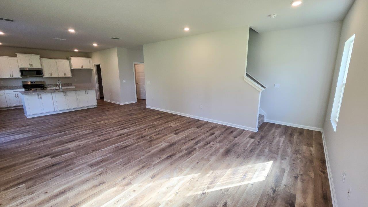 modern living with 4 bedrooms, 2.5 bathrooms