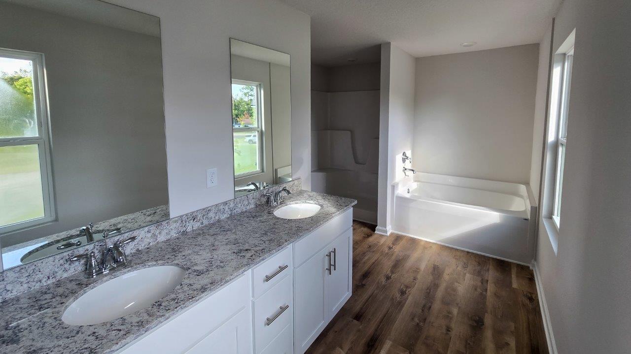 modern living with 4 bedrooms, 2.5 bathrooms