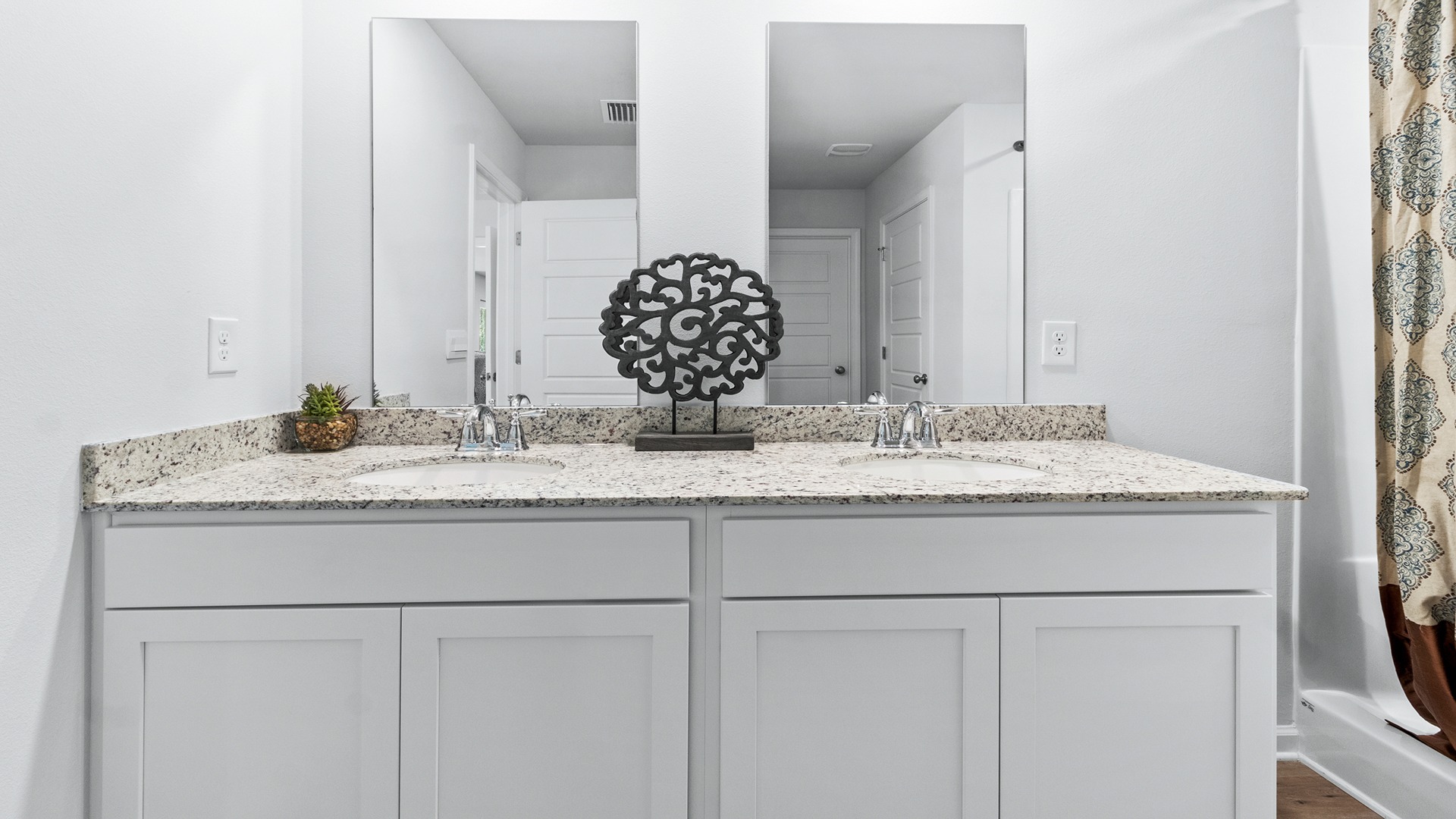 The one-level Cali plan provides an efficient, 4-bedroom, 2 bath design in 1,799 square feet