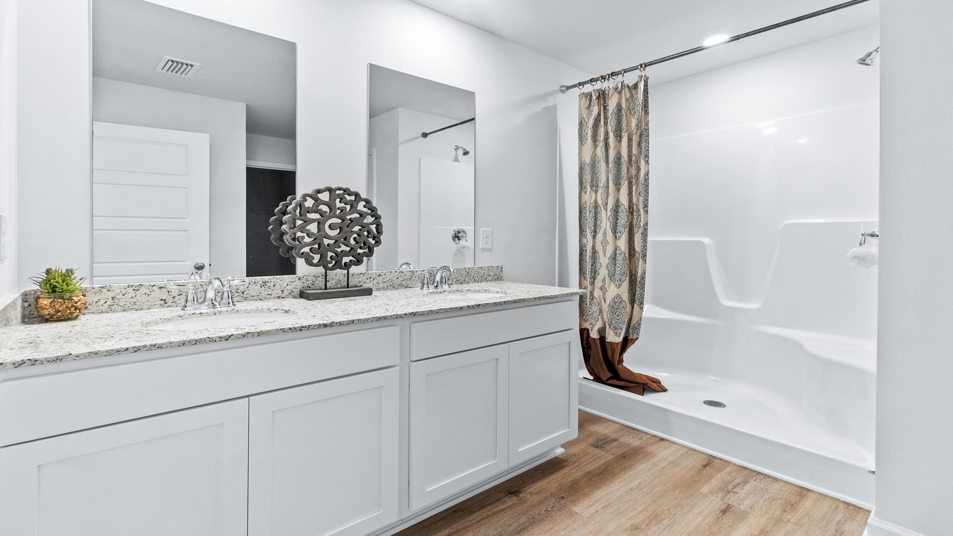 The one-level Cali plan provides an efficient, 4-bedroom, 2 bath design in 1,799 square feet
