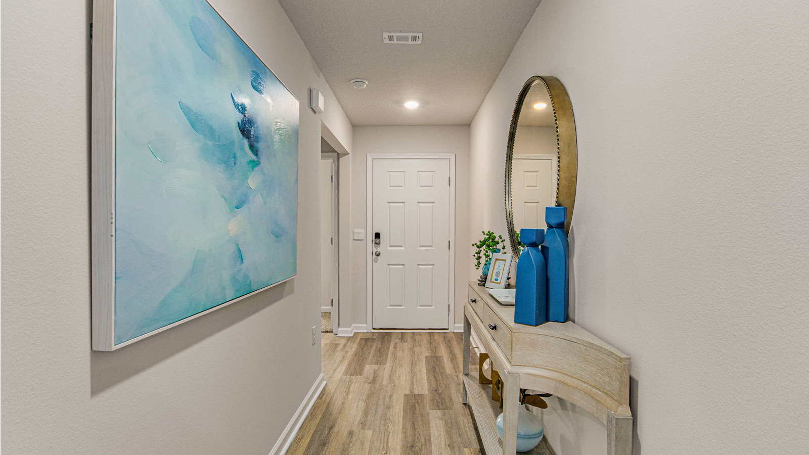 The spacious Lakeside plan offers 5 bedrooms and 3 bathrooms