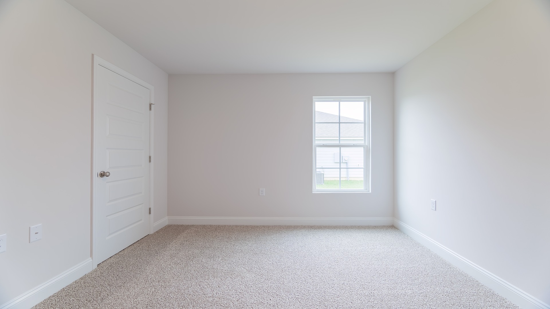 The spacious Creekside offers 5 bedrooms and 3 bathrooms in 2,043 square feet