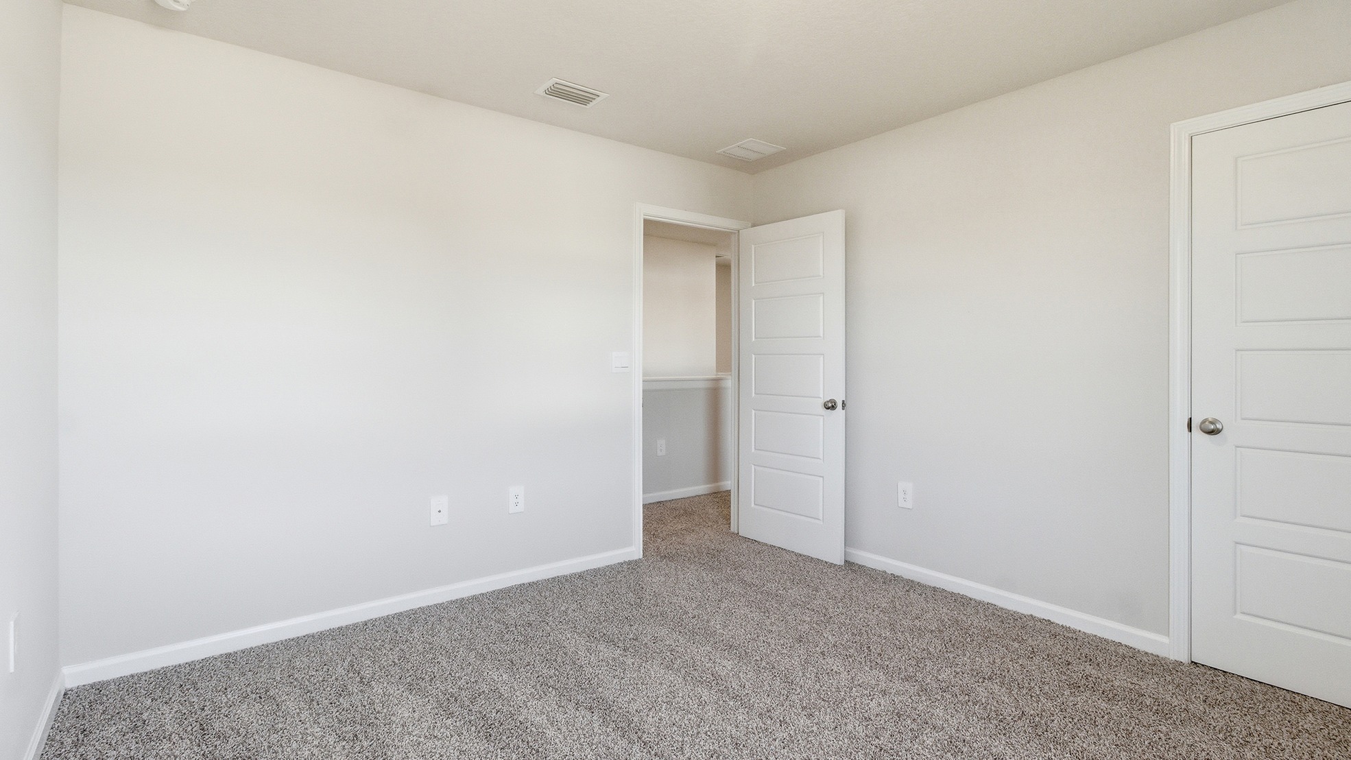 The Ryleigh is a thoughtfully crafted two-story single-family home offers 2,416 square feet of comfortable, modern living with 4 bedrooms, 2.5 bathrooms